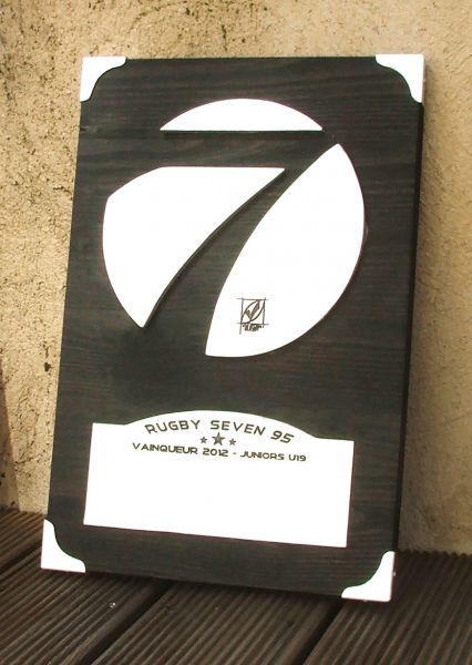 Trophée bois rugby Bouclier bois et laiton pour rugby à 7